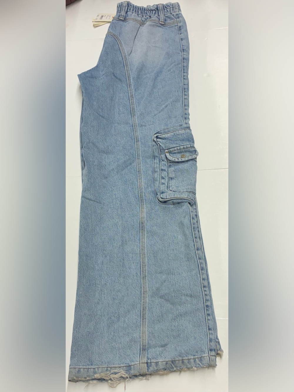 NEW BDG Women’s Vintage Denim light Wide Leg Cargo Style Jeans Size 29